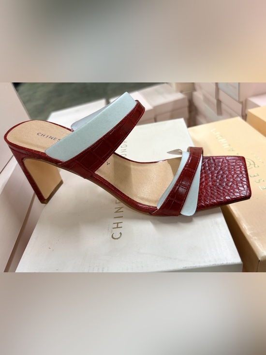 Chinese Laundry Shoes - 7.5 or 10 NEW CHINESE LAUNDRY Women's Red and White Croc-Texture Heeled Slide